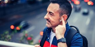 10 Best Earbuds That is Also Good For Phone Calls in 2022 Best Earbuds for Phone Calls