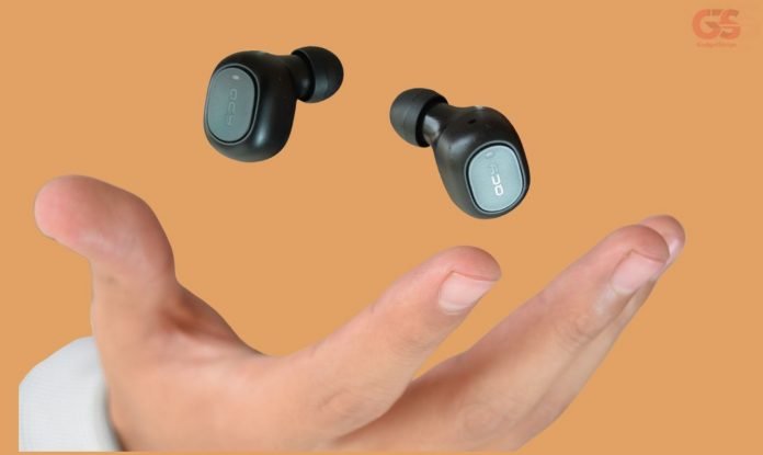 Earbuds-For-small-ear-gadgetstripe Earbuds For small ear
