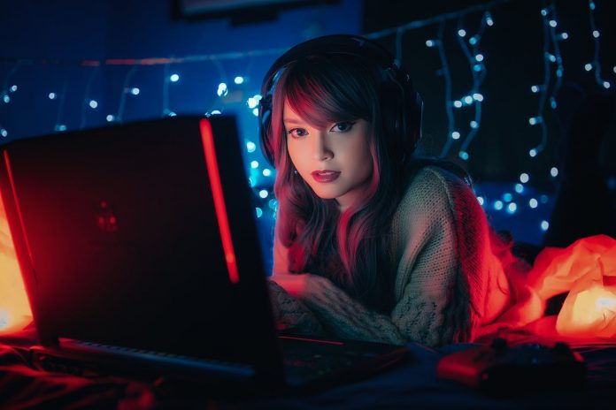 gaming-laptop-girl Choosing the right gaming laptop