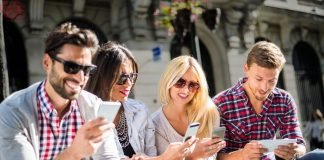 Top 10 AI Apps For Both Android And iOS Devices AI Apps For Both Android And iOS