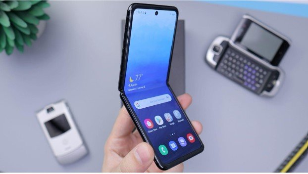 foldable phone