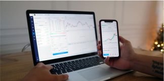 Enhancing Decision Making with Sentiment Analysis in Forex Trading Apps