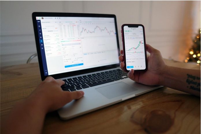trading-gadgetstripe
